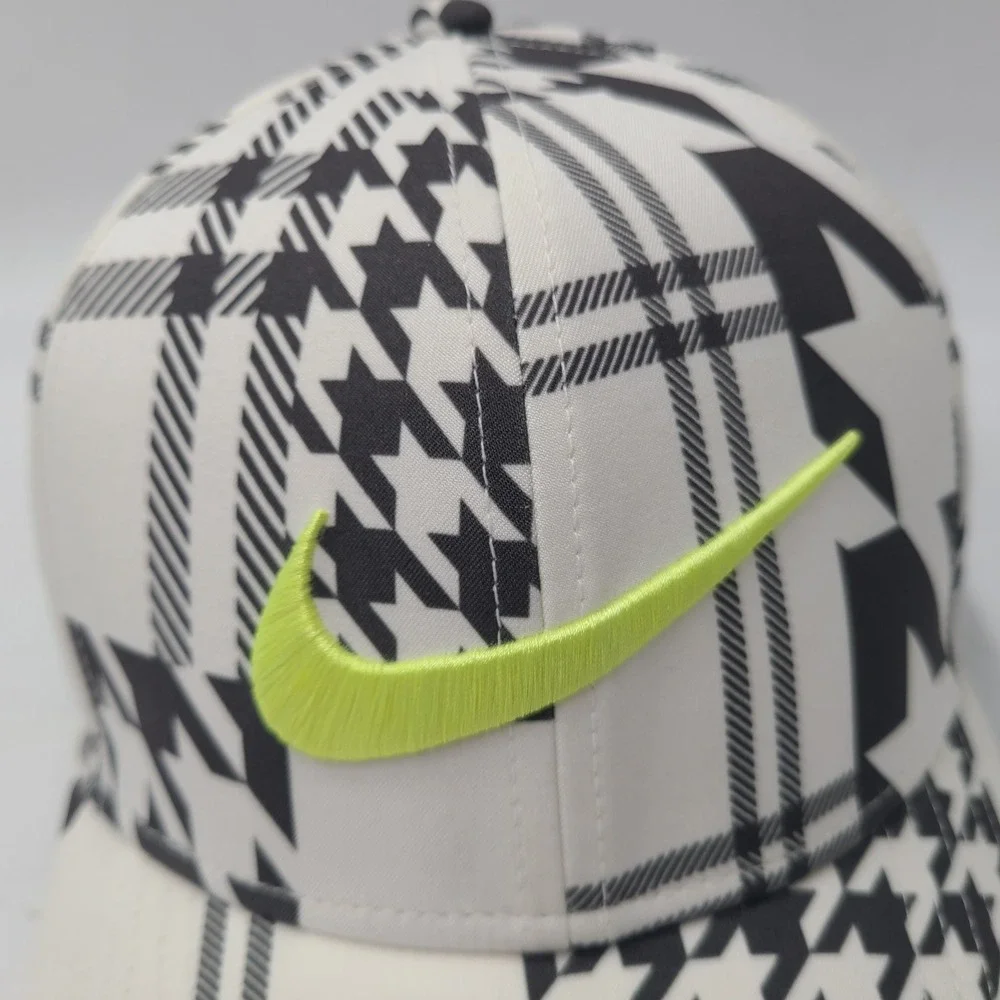 Nike hat strapback